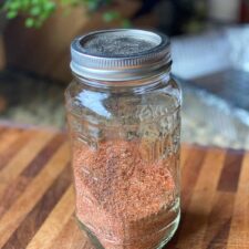 Dry rub in a mason jar with lid.