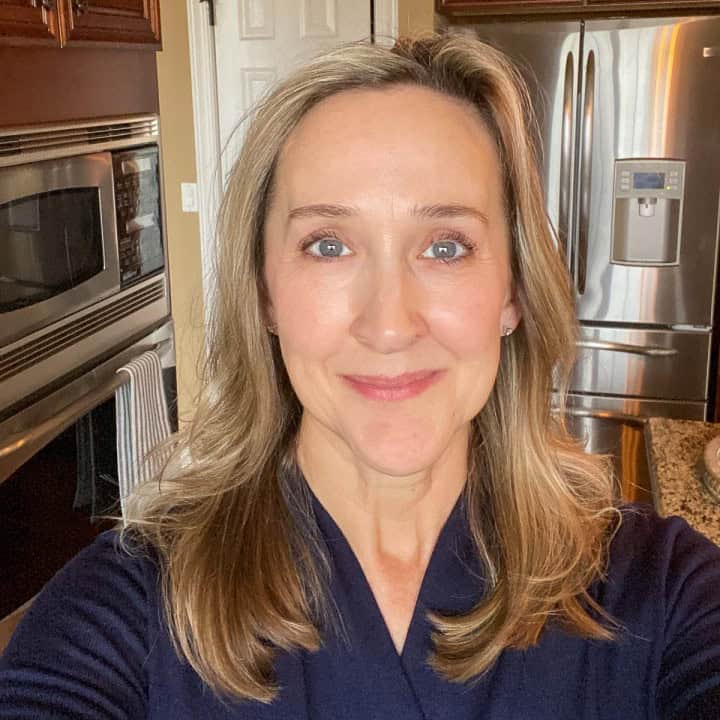 Seanna Borrows, creator of Seanna's Kitchen food blog.